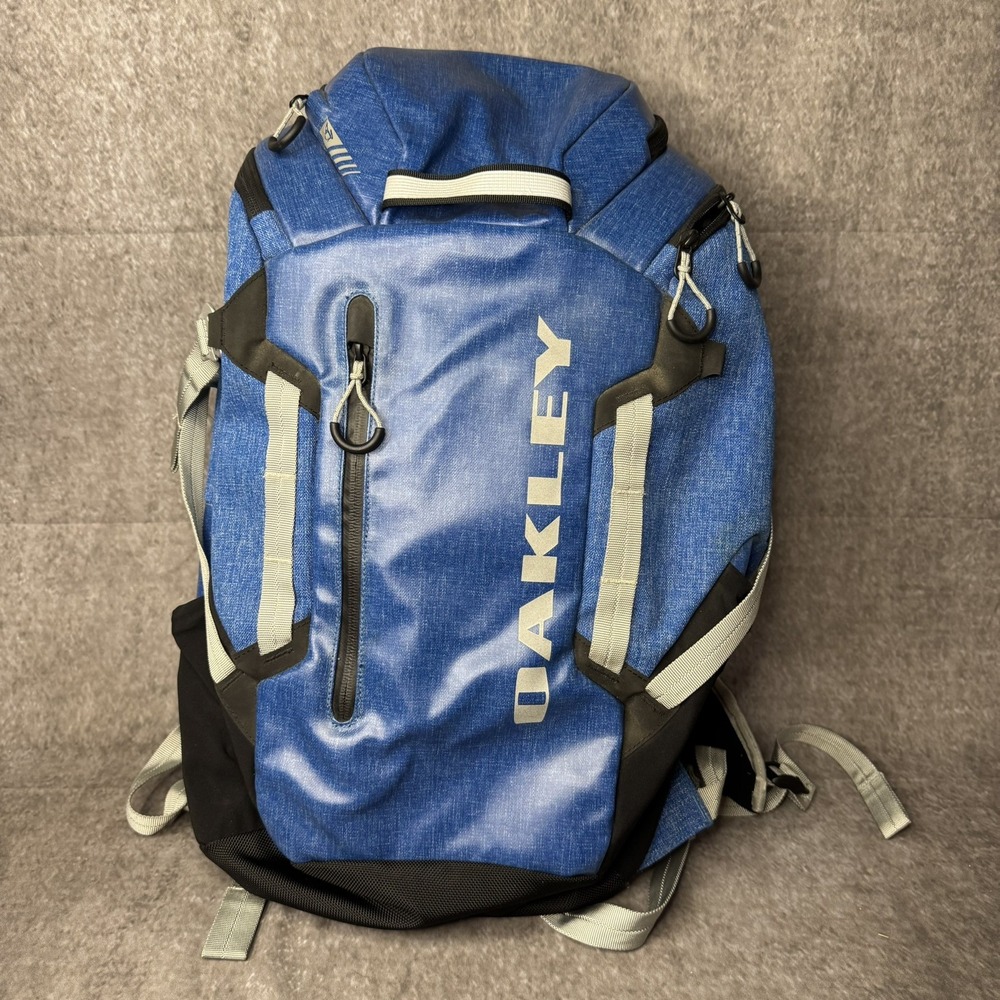 Oakley Voyage 25 Blue Black Water Resistant Backpack